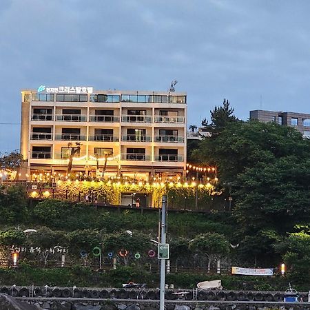 Cheonjiyeon Crystal Hotel Seogwipo Exterior foto