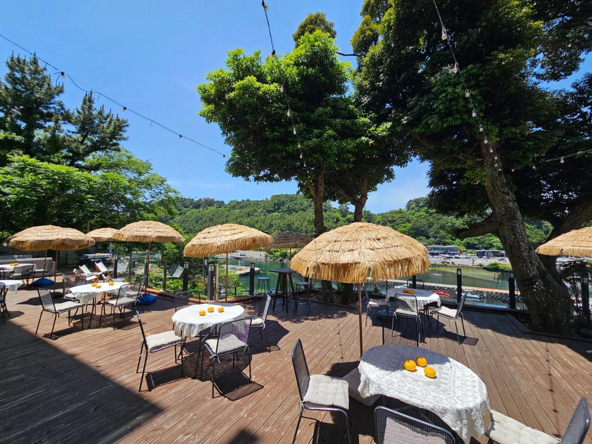 Cheonjiyeon Crystal Hotel Seogwipo Exterior foto